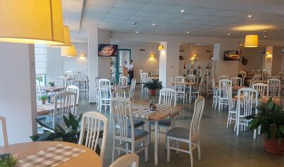 Imagine pentru Hotel Delfin 3* valabile pentru Litoral 2023