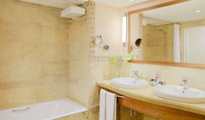 Imagine pentru Hotel H10 Blue Mar Boutique 4* (Adults Only) valabile pentru Litoral 2023