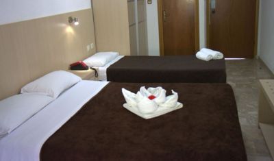 Imagine pentru Hotel Hanioti Grand Victoria 3* valabile pentru Litoral 2023