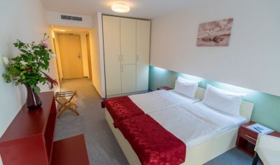 Imagine pentru Hotel Hefaistos 3* valabile pentru Litoral 2023
