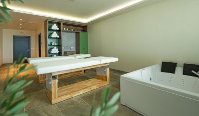 Imagine pentru Hotel HVD Reina del Mar 5* valabile pentru Litoral 2023