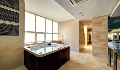 Imagine pentru Hotel Iaki 4* valabile pentru Litoral 2023