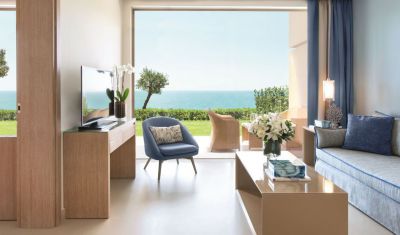 Imagine pentru Hotel Ikos Oceania 5* valabile pentru Litoral 2023
