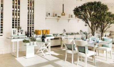 Imagine pentru Hotel Ikos Oceania 5* valabile pentru Litoral 2023