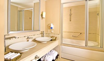 Imagine pentru Hotel Korumar Deluxe 5* valabile pentru Litoral 2023