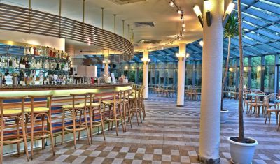 Imagine pentru Hotel Les Magnolias 3* valabile pentru Litoral 2023