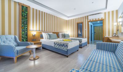 Imagine pentru Hotel Lonicera Premium 4*  valabile pentru Litoral 2023