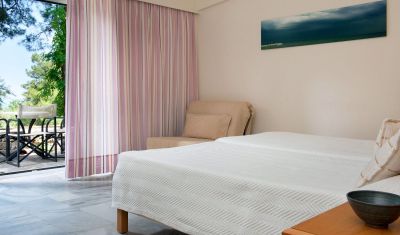Imagine pentru Hotel Makryammos Bungalows 4*   valabile pentru Litoral 2023
