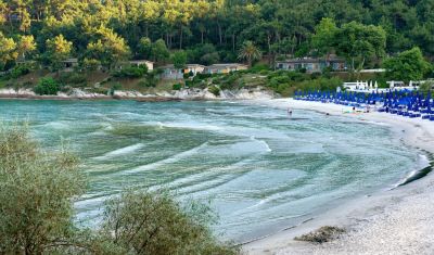 Imagine pentru Hotel Makryammos Bungalows 4*   valabile pentru Litoral 2023