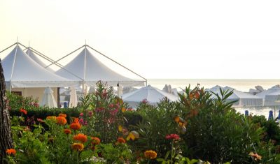 Imagine pentru Hotel Makryammos Bungalows 4*   valabile pentru Litoral 2023