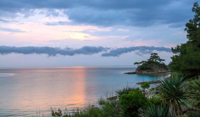 Imagine pentru Hotel Makryammos Bungalows 4*   valabile pentru Litoral 2023