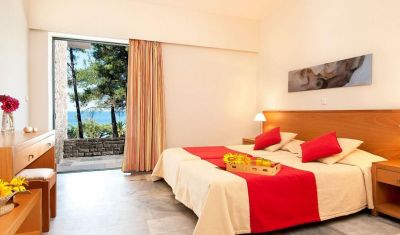 Imagine pentru Hotel Makryammos Bungalows 4*   valabile pentru Litoral 2023