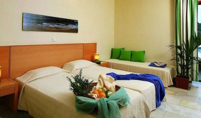 Imagine pentru Hotel Makryammos Bungalows 4*   valabile pentru Litoral 2023