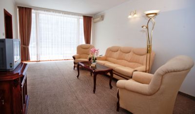 Imagine pentru Hotel Mercury 4* valabile pentru Litoral 2023