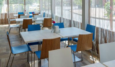 Imagine pentru Hotel MPM Orel 3* valabile pentru Litoral 2023