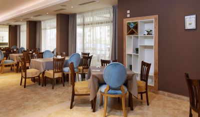Imagine pentru Hotel Nobel 5* valabile pentru Litoral 2023