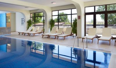 Imagine pentru Hotel Nobel 5* valabile pentru Litoral 2023