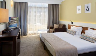 Imagine pentru Hotel Nobel 5* valabile pentru Litoral 2023