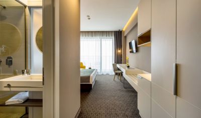 Imagine pentru Hotel Nyota & Conference Center 4* valabile pentru Litoral 2023
