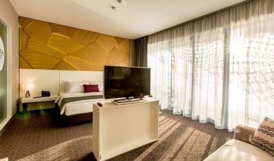 Imagine pentru Hotel Nyota & Conference Center 4* valabile pentru Litoral 2023