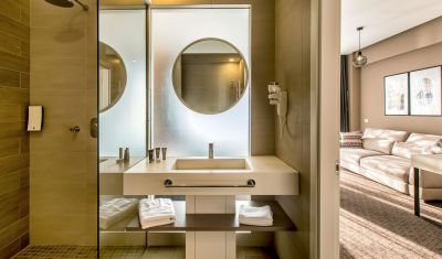 Imagine pentru Hotel Nyota & Conference Center 4* valabile pentru Litoral 2023