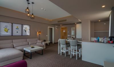 Imagine pentru Hotel Nyota & Conference Center 4* valabile pentru Litoral 2023