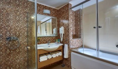 Imagine pentru Hotel Panormo Beach 3* valabile pentru Litoral 2023