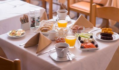 Imagine pentru Hotel Panormo Beach 3* valabile pentru Litoral 2023