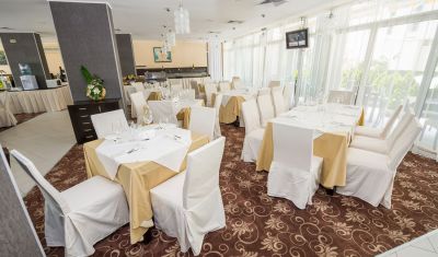 Imagine pentru Hotel Perla 3* valabile pentru Litoral 2023