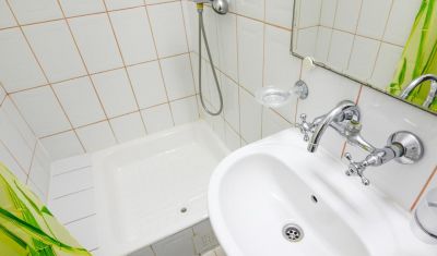 Imagine pentru Hotel Perla Mamaia 2* valabile pentru Litoral 2023