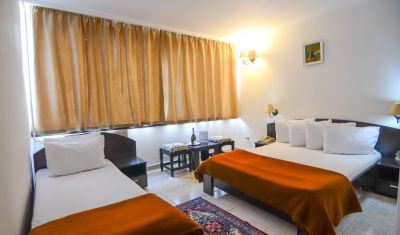 Imagine pentru Hotel Perla Mamaia 2* valabile pentru Litoral 2023