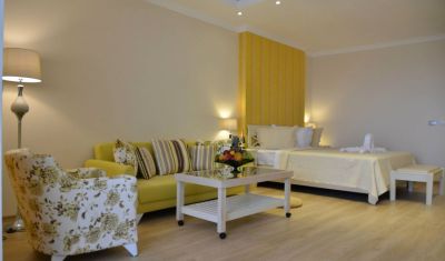 Imagine pentru Hotel Phoenicia Luxury 4* valabile pentru Litoral 2023