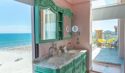 Imagine pentru Hotel Phoenicia Royal 5* valabile pentru Litoral 2023