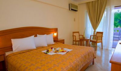 Imagine pentru Hotel Porfi Beach 3*  valabile pentru Litoral 2023