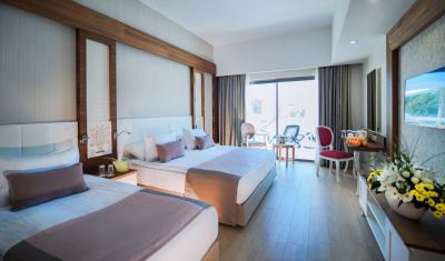 Imagine pentru Hotel Port Nature Luxury Resort & Spa 5*  valabile pentru Litoral 2023