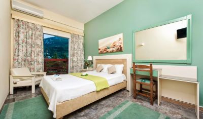 Imagine pentru Hotel Potamaki Beach 3* valabile pentru Litoral 2023