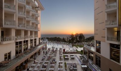 Imagine pentru Hotel Ramada Resort by Wyndham Kusadasi & Golf 5* valabile pentru Litoral 2023
