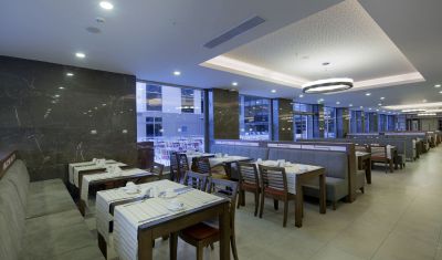 Imagine pentru Hotel Ramada Resort by Wyndham Kusadasi & Golf 5* valabile pentru Litoral 2023