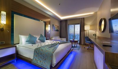 Imagine pentru Hotel Ramada Resort by Wyndham Kusadasi & Golf 5* valabile pentru Litoral 2023