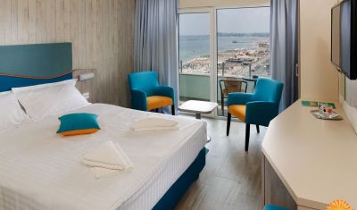 Imagine pentru Hotel Riviera 3* valabile pentru Litoral 2023