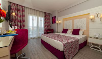 Imagine pentru Hotel Sunmelia Beach Resort 5* valabile pentru Litoral 2023