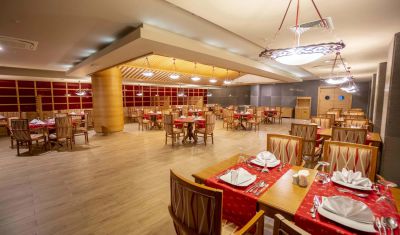 Imagine pentru Hotel Sunmelia Beach Resort 5* valabile pentru Litoral 2023