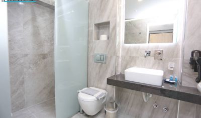Imagine pentru Hotel Tropical 4* valabile pentru Litoral 2023