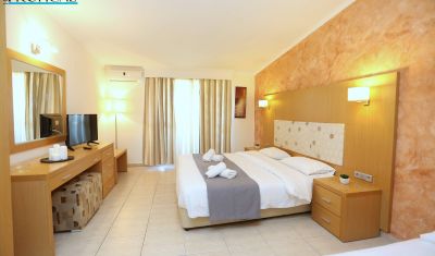 Imagine pentru Hotel Tropical 4* valabile pentru Litoral 2023