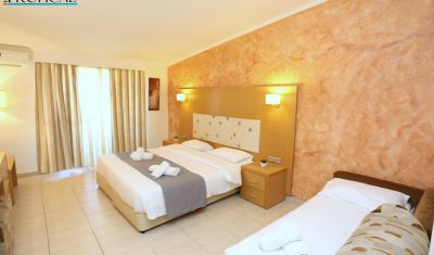 Imagine pentru Hotel Tropical 4* valabile pentru Litoral 2023