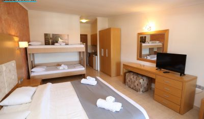 Imagine pentru Hotel Tropical 4* valabile pentru Litoral 2023