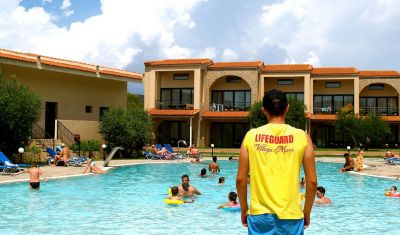Imagine pentru Hotel Village Mare 4* valabile pentru Litoral 2023