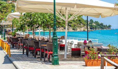 Imagine pentru Hotel Xenios Dolphin Beach 3*  valabile pentru Litoral 2023