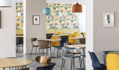Imagine pentru Hotel Zefir 3* valabile pentru Litoral 2023