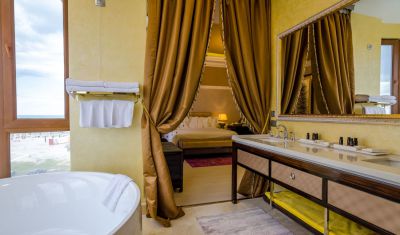 Imagine pentru Phoenicia Boutique Hotel & Casino 5* (Adults Only) valabile pentru Litoral 2023